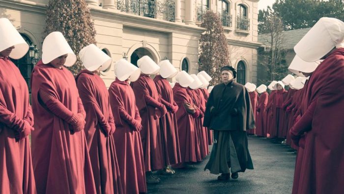 Discussion questions for the handmaid's tale